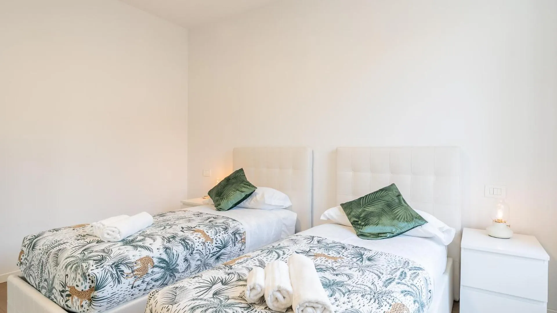 Lecco Delight - A Perfect Gateaway At Como Lake 0*,